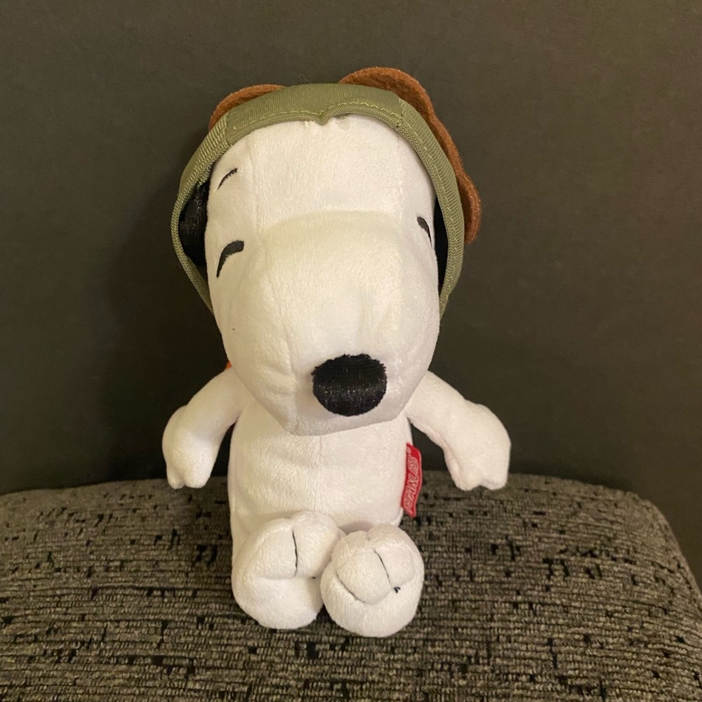 Vintage Peanuts Pilot Snoopy Plush - 6 1/2”